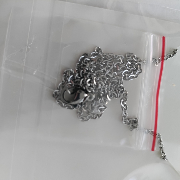 New Freddy Krueger Necklace - Picture 3 of 3